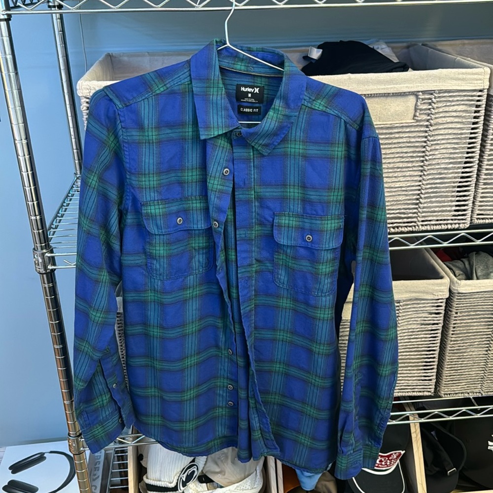 MEN HURLEY MEDIUM BUTTON DOWN